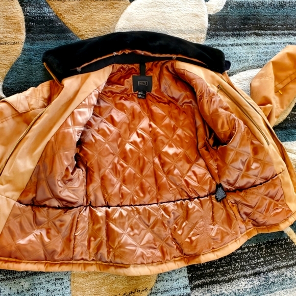 NILS Quilted Tan Winter Coat - Size 6 (EUC) - Picture 5 of 16